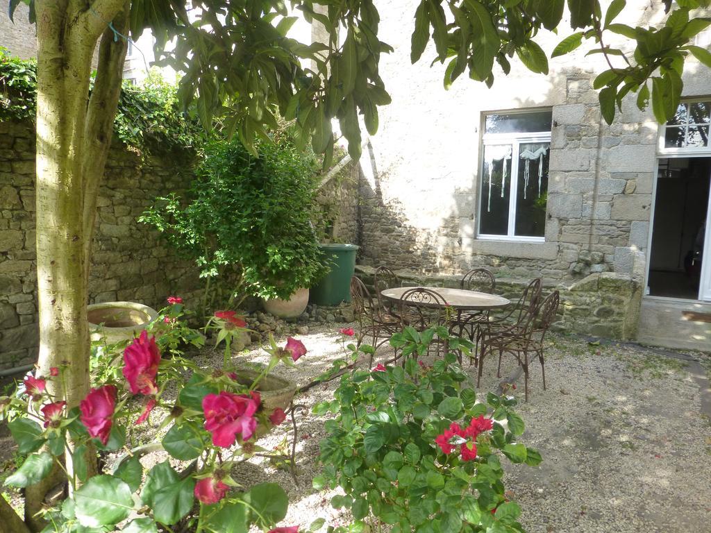 Appartement Des Remparts Dinan Exterior photo
