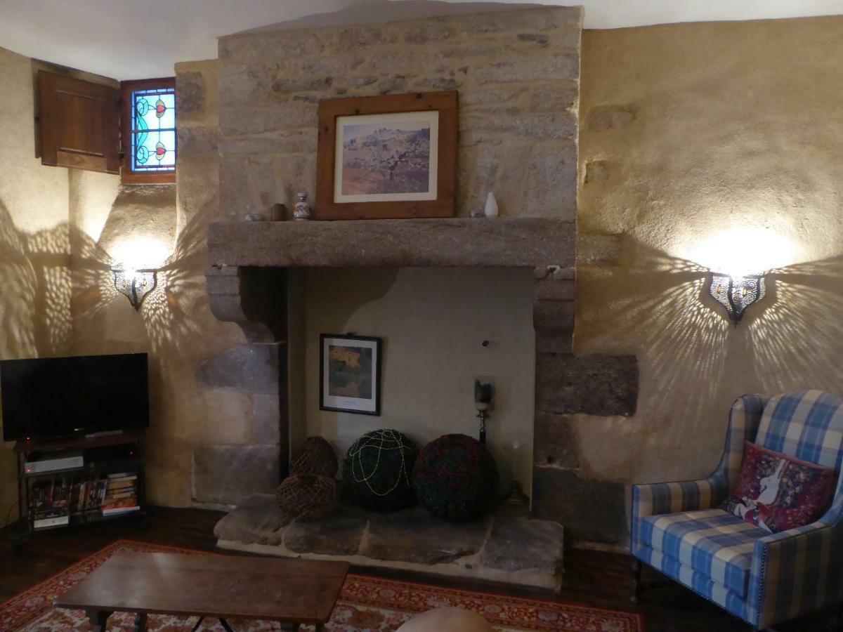 Appartement Des Remparts Dinan Exterior photo